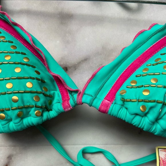 Surf side woman’s Bikini top - Picture 5 of 16